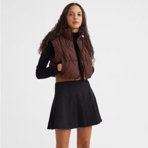 Brown Puffer Vest ✨NEW WITH TAG✨